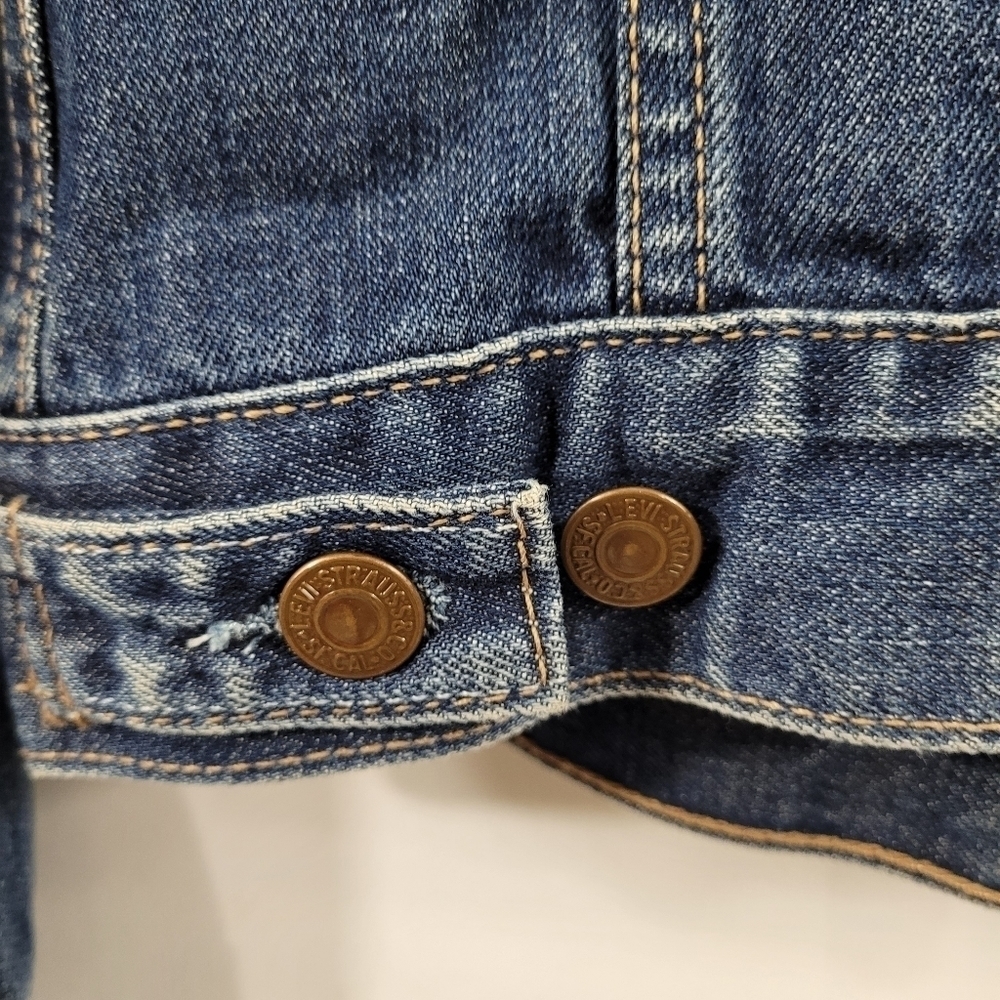 Levi's Vintage Denim Jacket 70590 - Picture 9 of 11